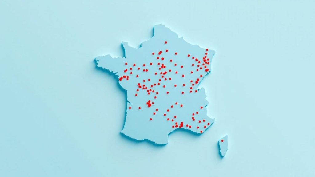 découvrez la liste des 151 zones rouges bénéficiant de médecins en renfort. vérifiez si votre secteur est concerné et informez-vous sur cette mesure pour améliorer l’accès aux soins de proximité.